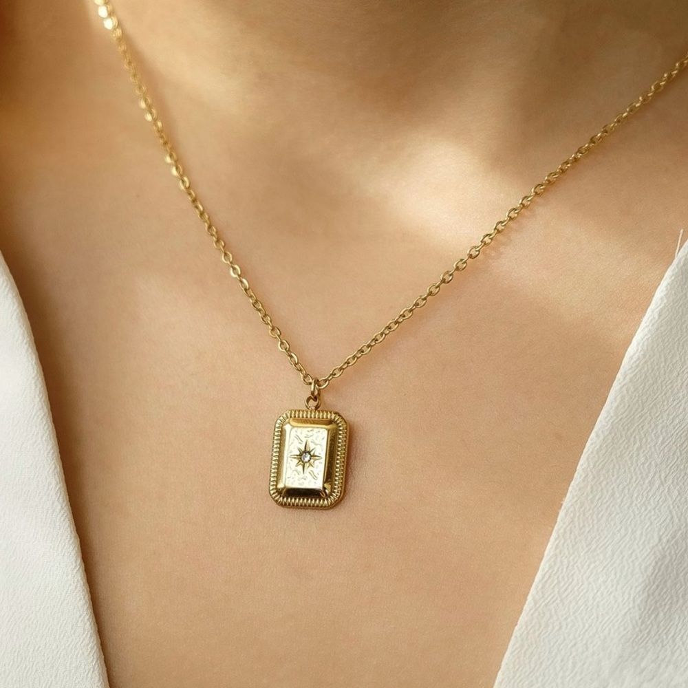 Star Rectangle Necklace | Gold Plated Stainless Steel